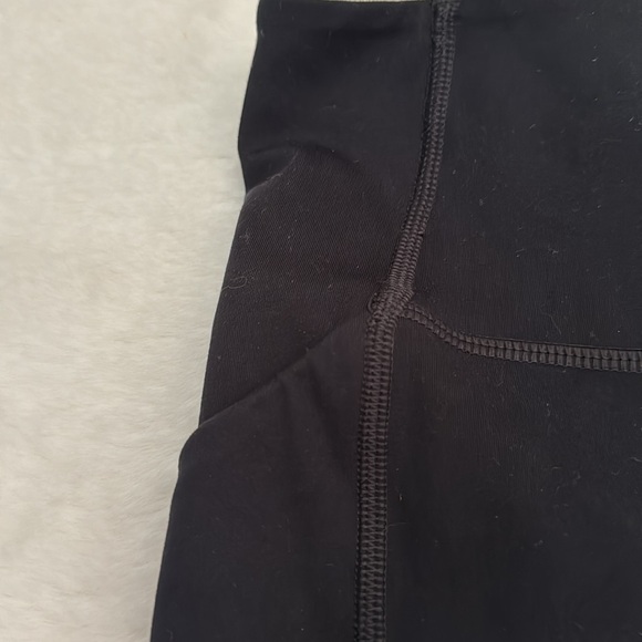 Girlfriend Collective Black Leggings with Pockets - Picture 3 of 7